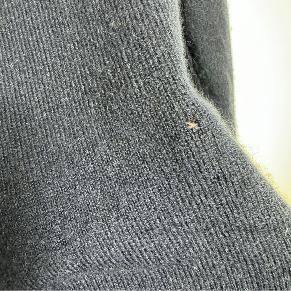 J.Crew 100% cashmere sweater in navy blue - Picture 5 of 8